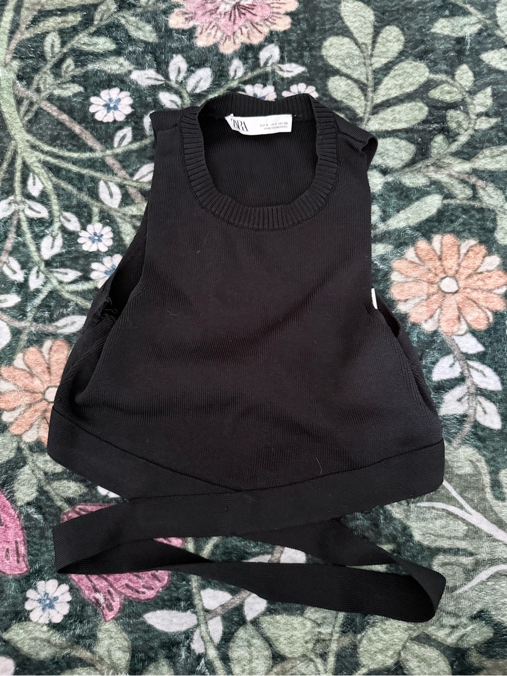 Zara Black Sleeveless Knit Wrap Top